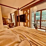 Ξενοδοχείο με διαμερίσματα Sein Boutique - Adults Only 4*