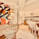 Sein Boutique - Adults Only