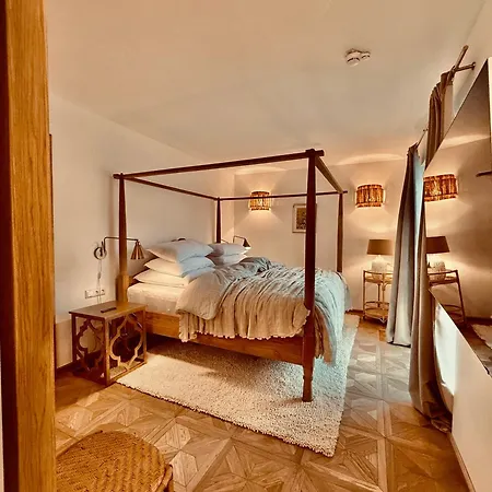 Sein Boutique - Adults Only