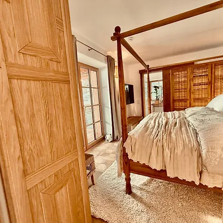 Sein Boutique - Adults Only